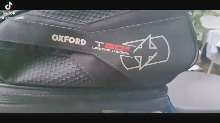 Oxford Tail Bag on a S1000XR